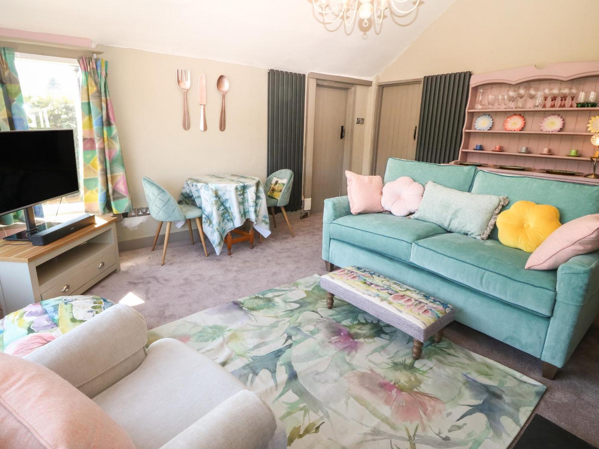Villa White Roses Retreat Betws-y-Coed Esterno foto