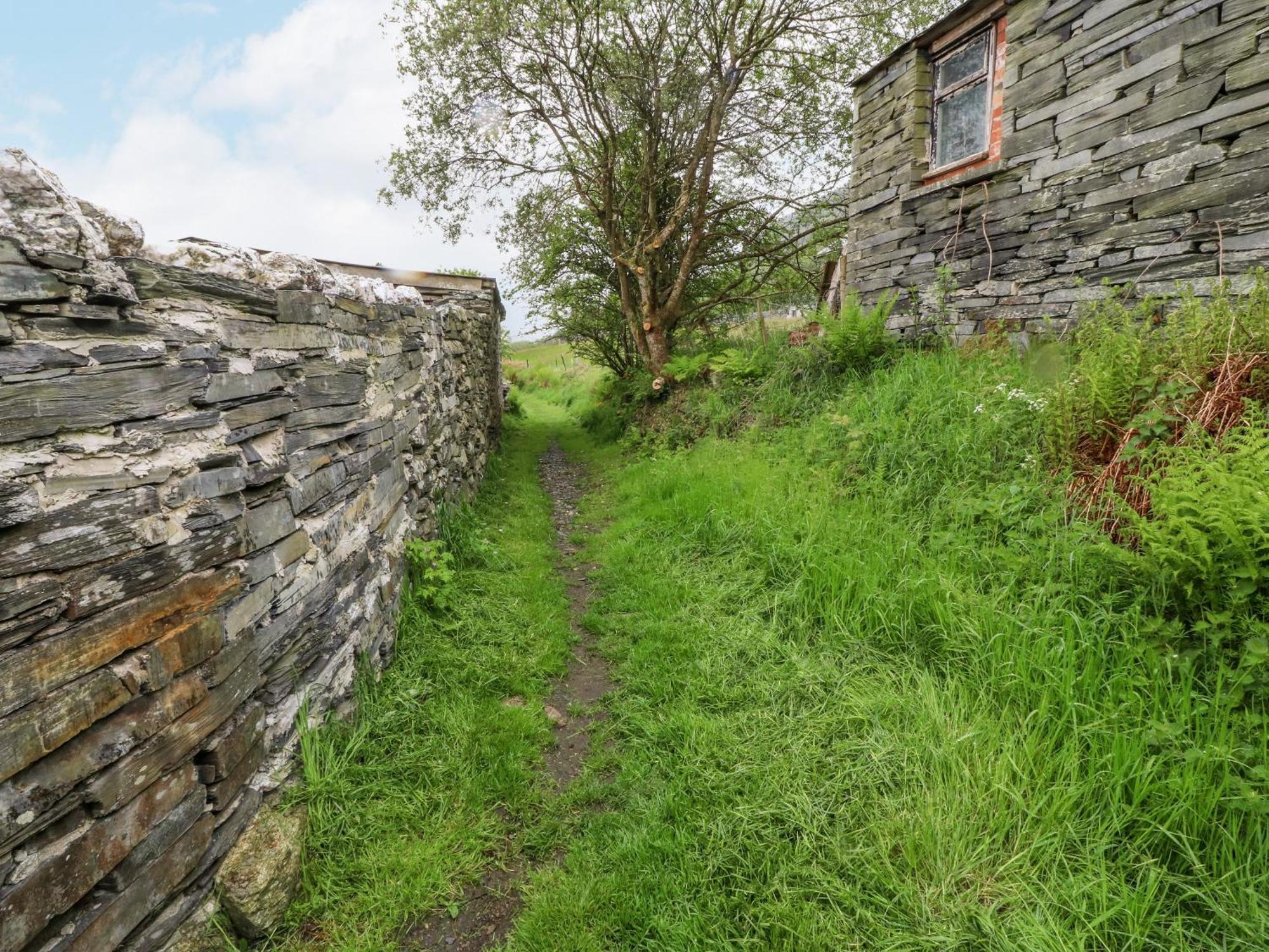 Villa White Roses Retreat Betws-y-Coed Esterno foto